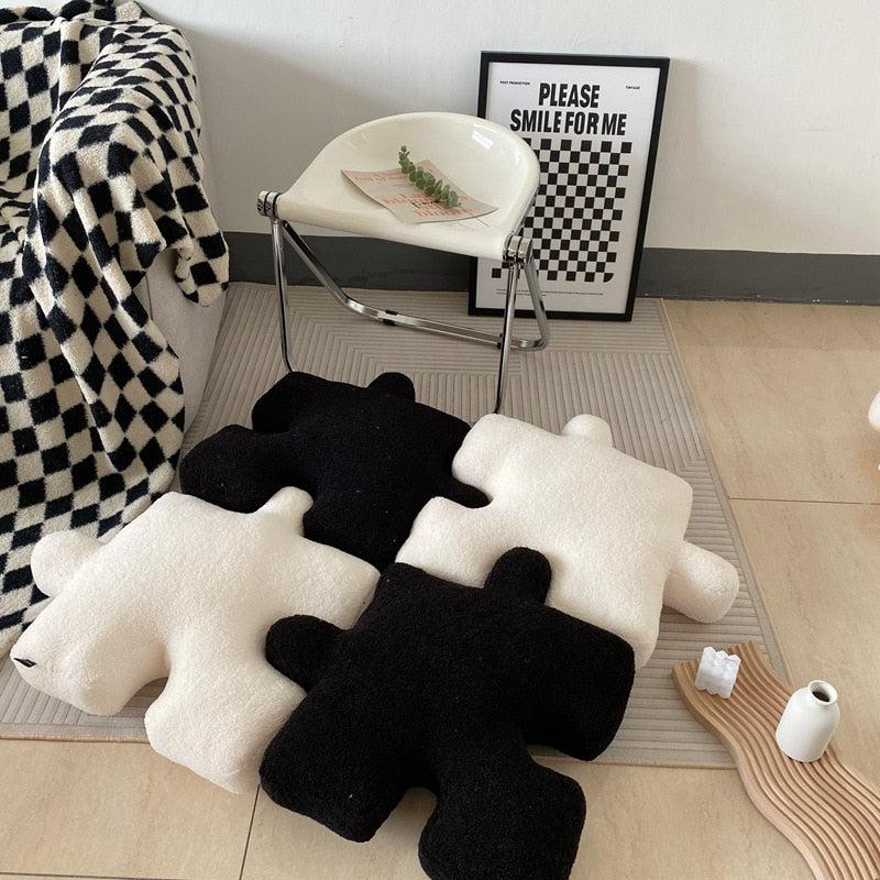 http://www.comfymorning.com/cdn/shop/products/Puzzle-Piece-Plush.jpg?v=1660148493